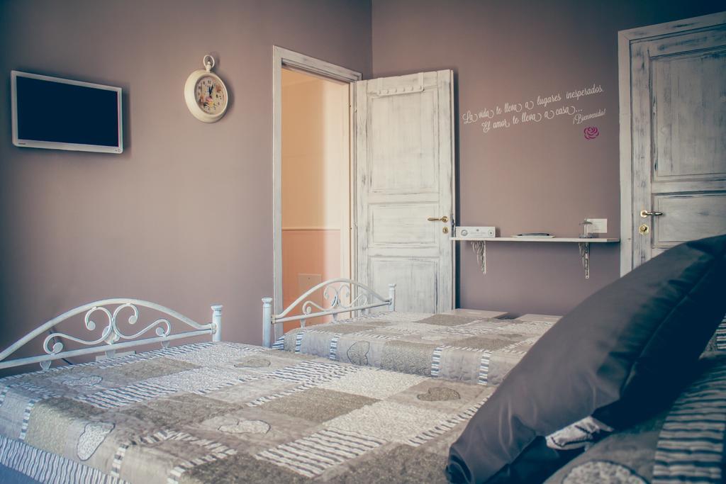 Bed and Breakfast La Peonia Neapol Pokoj fotografie