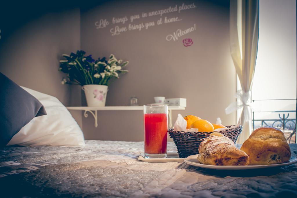 Bed and Breakfast La Peonia Neapol Pokoj fotografie