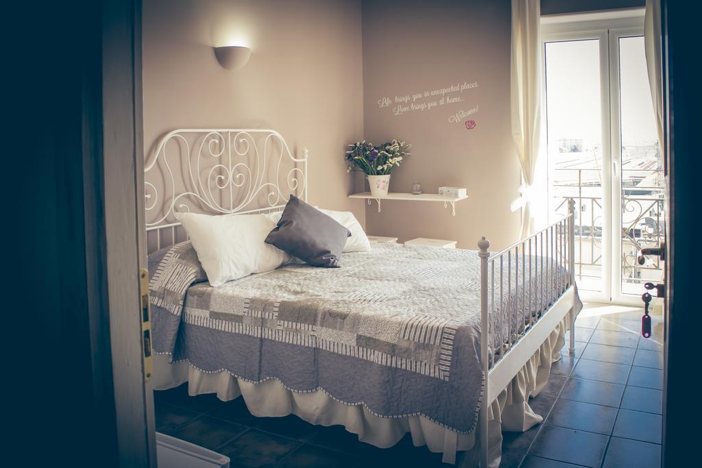 Bed and Breakfast La Peonia Neapol Pokoj fotografie